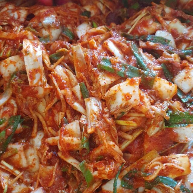 Freshly made Kimchi 🌶️🥬❤️
This is what real homemade kimchi looks like.
Fresh cabbage, spring onions and a rich Korean seasoning — all mixed by hand with care.
I love this moment when all the ingredients come together.
Spicy, fresh, crunchy and full of flavour. 🇰🇷
At Koreanfoodlovers, I want to share not only Korean food, but also the way we make and enjoy it together.
🥢 Homemade Korean food
🥬 Kimchi workshops
🍳 Korean cooking workshops
📍 Maarssen
Who else loves freshly made kimchi? ❤️
#Koreanfoodlovers #Kimchi #HomemadeKimchi #KoreanFood #KoreanCooking KimchiLovers KoreanFoodNetherlands KoreanFoodNL Maarssen Utrecht KoreanCookingWorkshop KimchiWorkshop